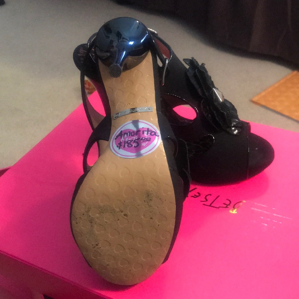 Betsey Johnson Amorita Heels - Picture 3 of 3